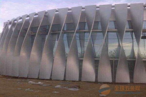 金屬建材扭曲鋁單板 建筑工程圖片
